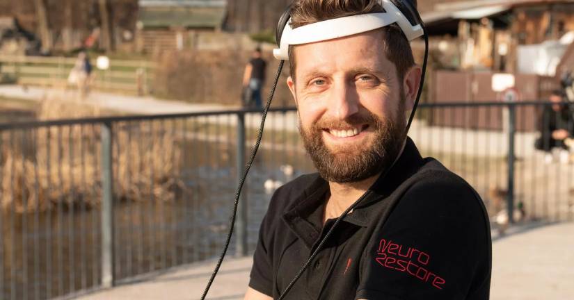 paciente-cuadriplejico-vuelve-a-caminar-gracias-a-un-dispositivo-neuronal